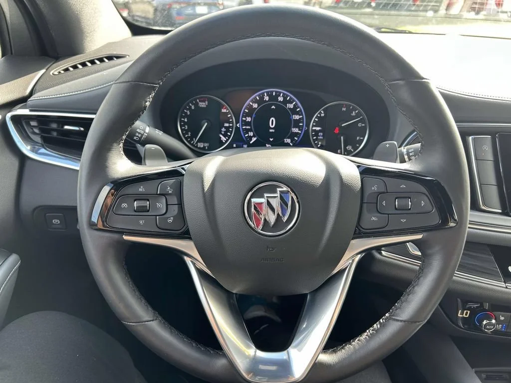 Used 2023 White Frost Tricoat Buick Premium image 28