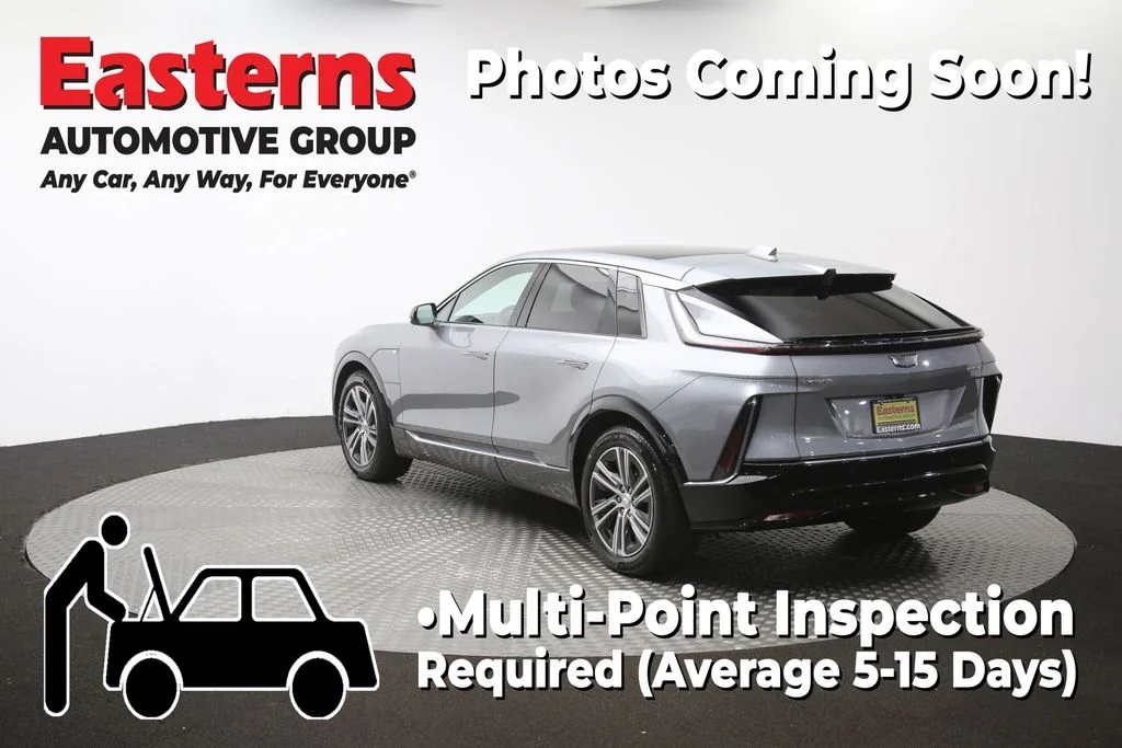 Used 2024 Silver Cadillac Luxury image 66