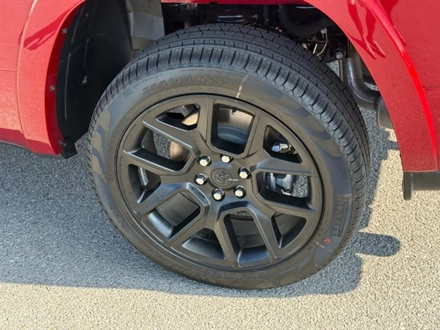 New 2026 Molten Red Pearl-Coat Exterior Paint RAM Laramie image 5