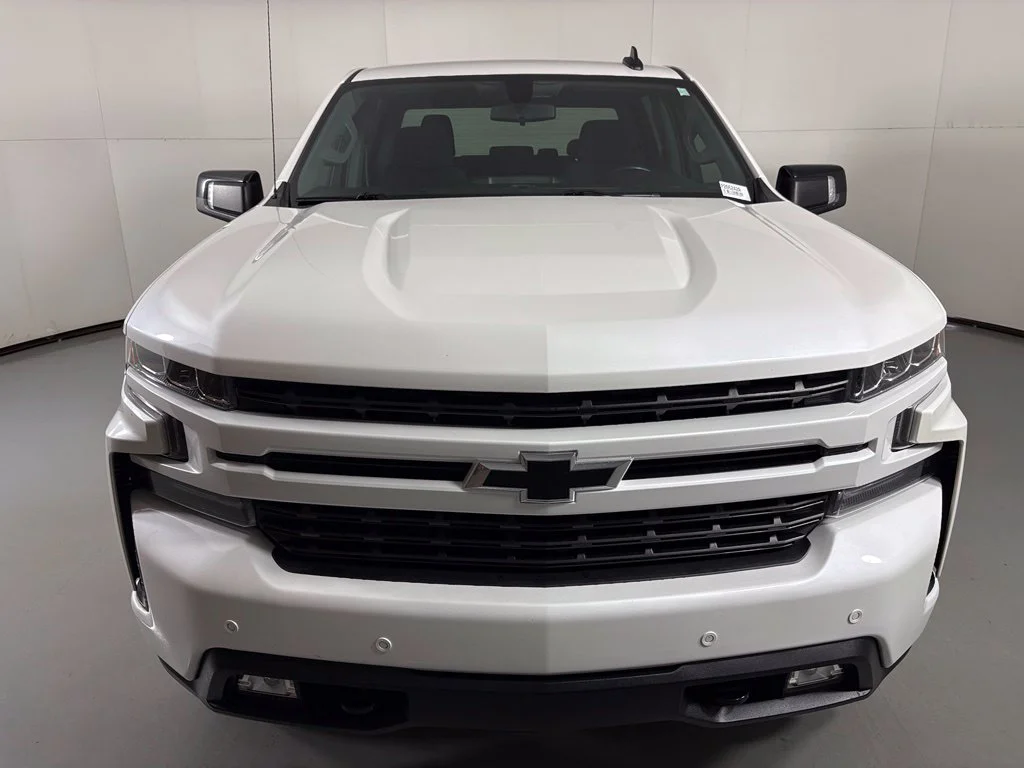 Used 2022 Beige Chevrolet RST image 4