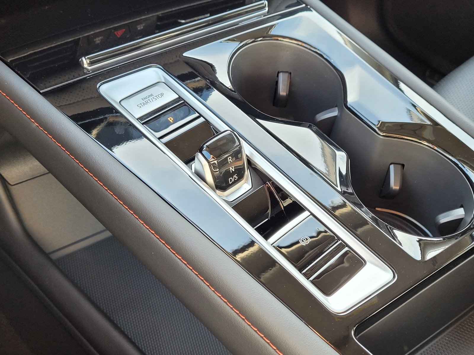 2025 Volkswagen Atlas Atlas Peak Edition - Photo 12