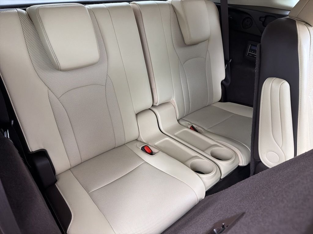 Used 2018 Silver Lexus 350L image 26