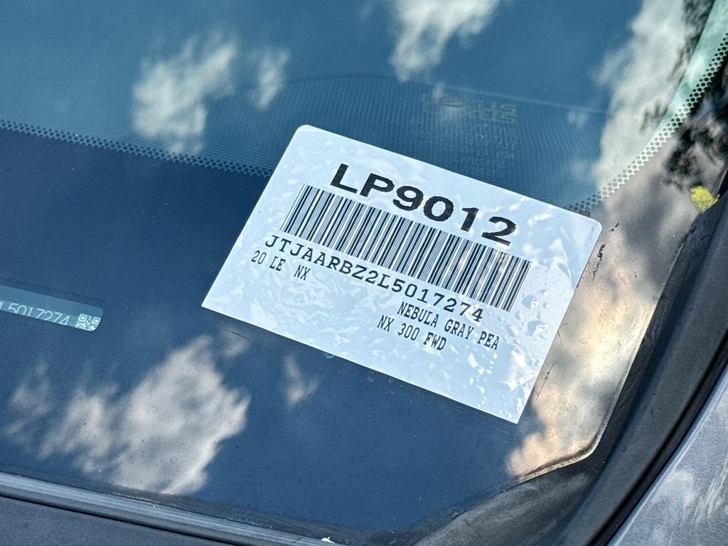 2020 Lexus NX 300 - Photo 16