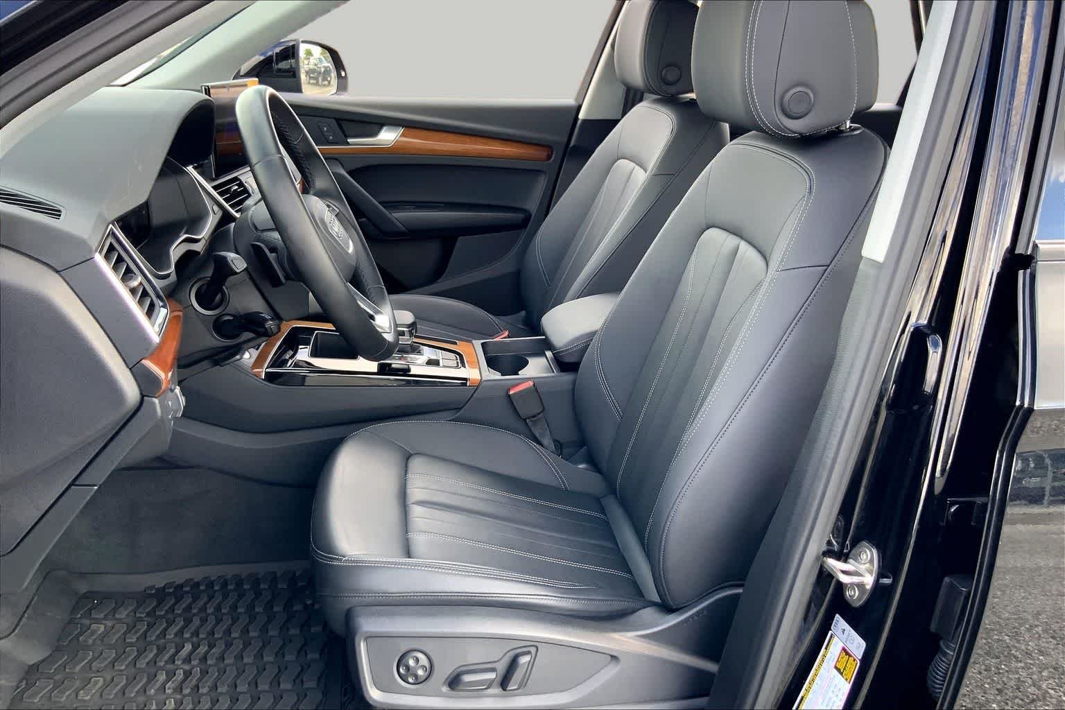 Used 2025 Brilliant Black Audi Premium image 8