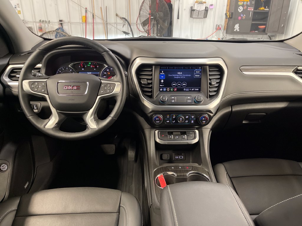 Used 2023 STERLING METALLIC GMC SLT image 18