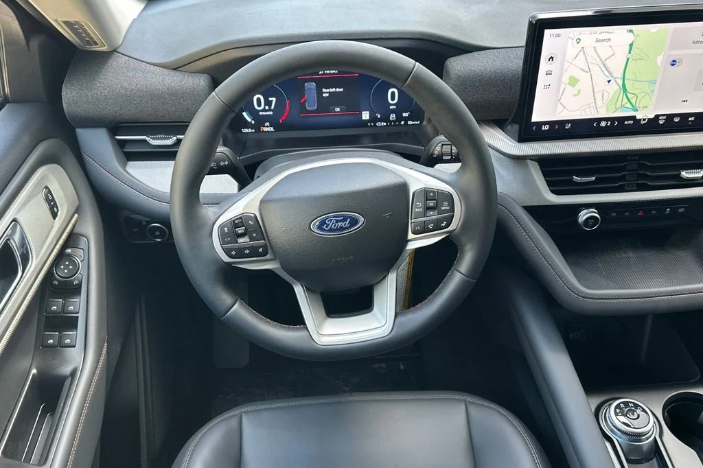 New 2026 Oxford White Ford Active image 14