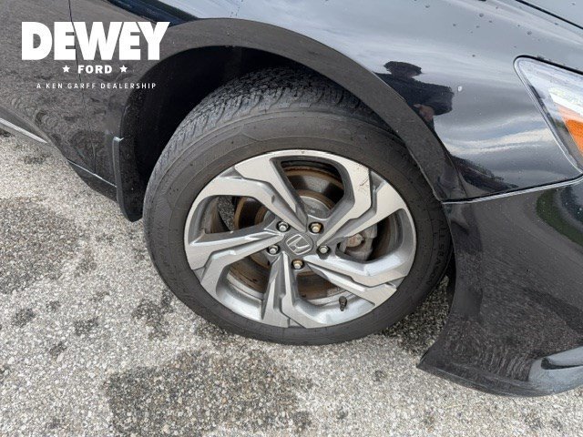 Certified Used 2018 Black Honda EX-L 1.5T image 34