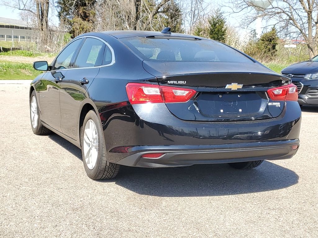 Used 2017 Chevrolet Malibu 1LT with VIN 1G1ZE5ST0HF237425 for sale in Brighton, MI