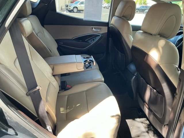 Used 2013 Green Hyundai Base image 26