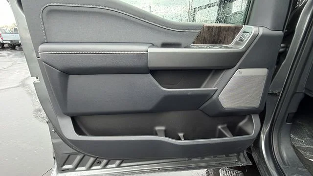 New 2026 Carbonized Gray Metallic Ford F-250® Lariat® image 57