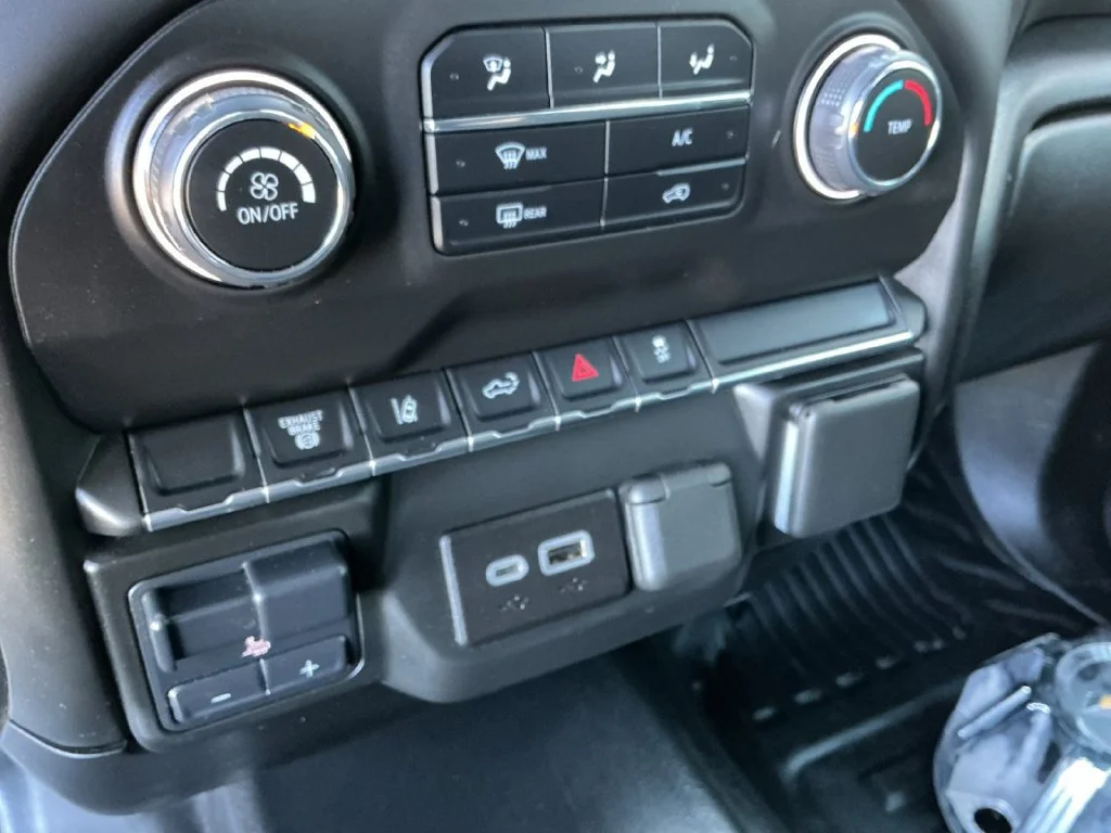 Used 2024 Summit White Chevrolet WT DRW image 23