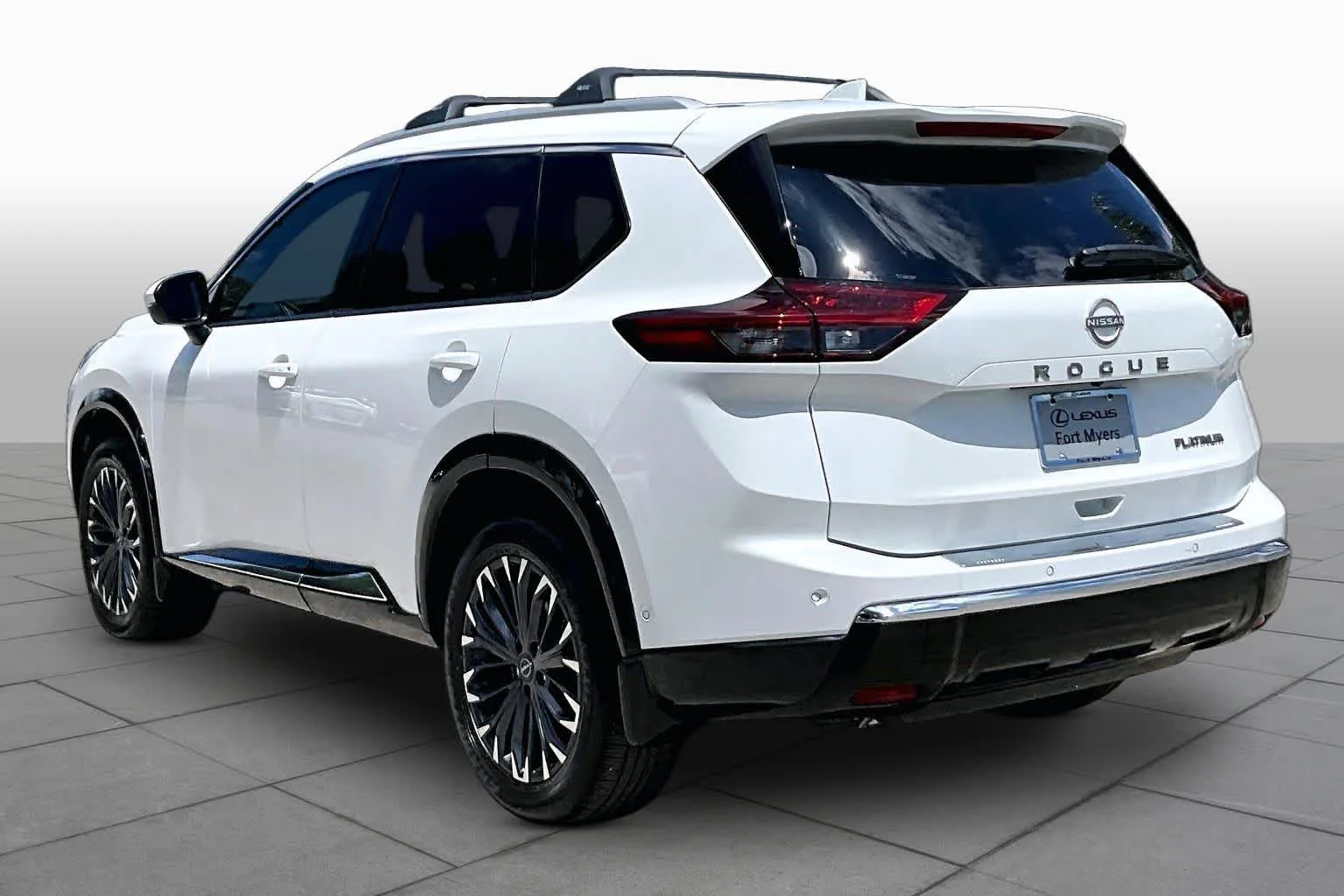 Used 2025 Everest White Pearl Nissan Platinum image 12