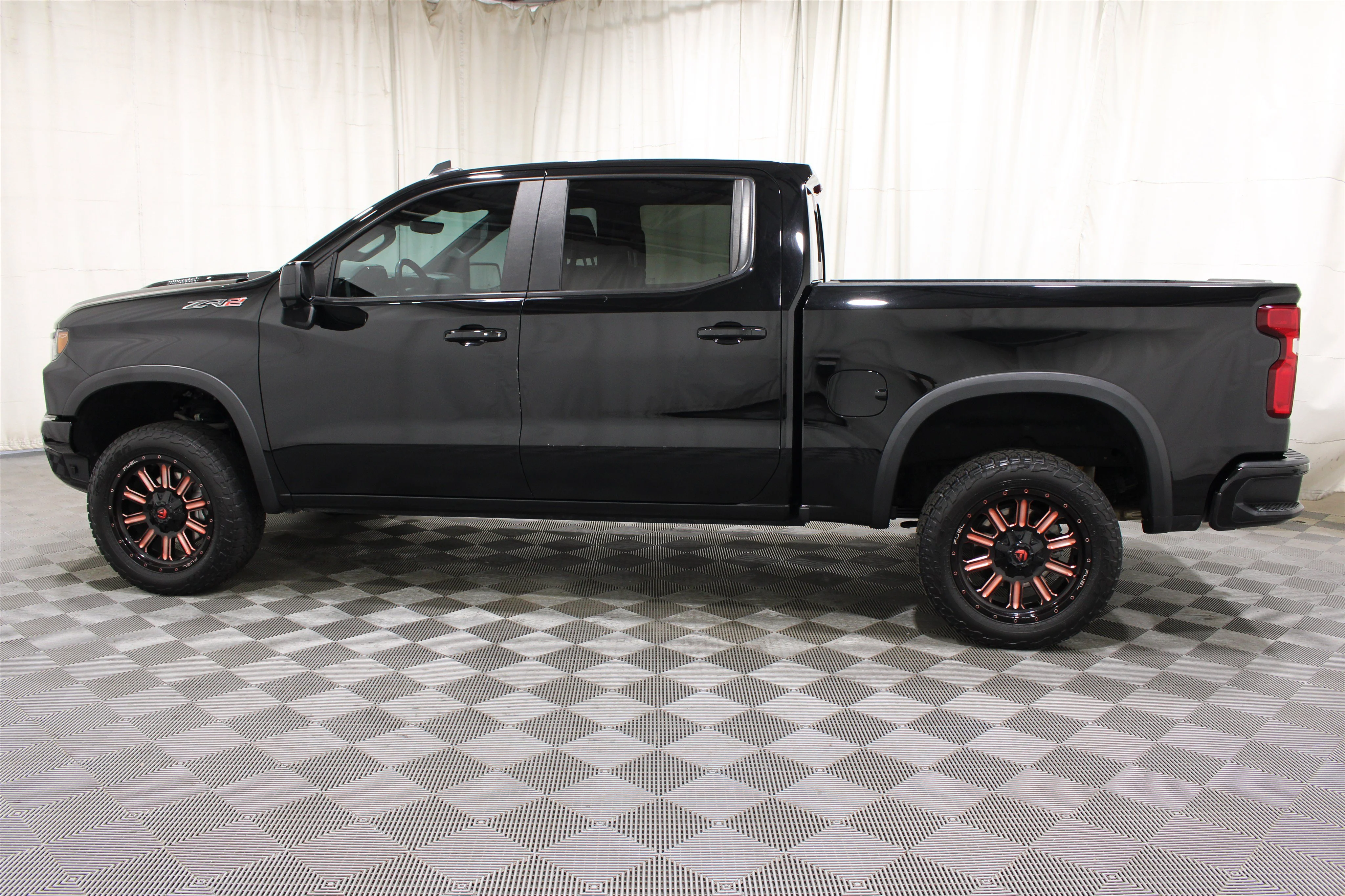 2024 Chevrolet Silverado 1500 ZR2 - Photo 31