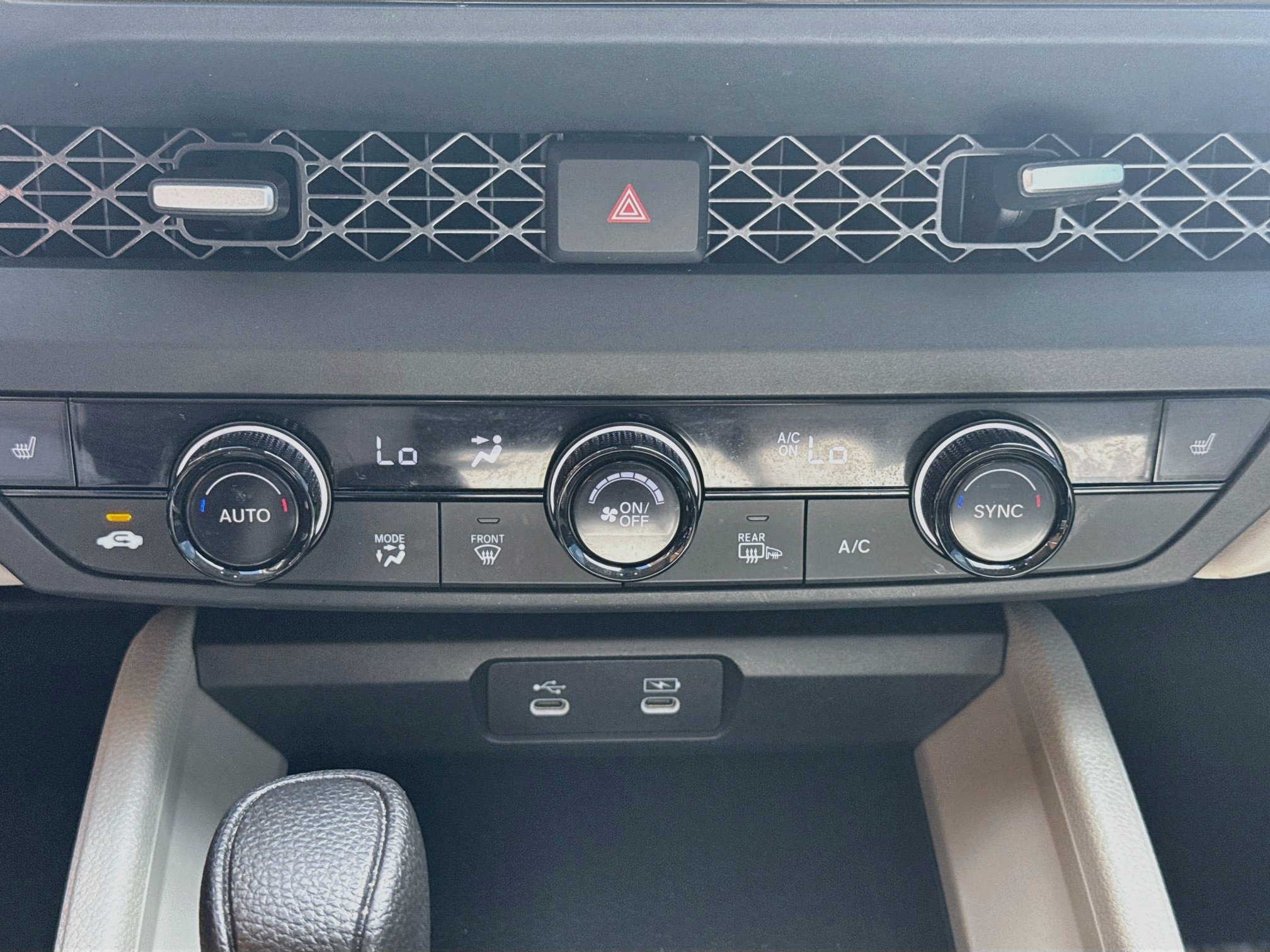 Used 2025 Radiant Red Metallic Honda SE image 12