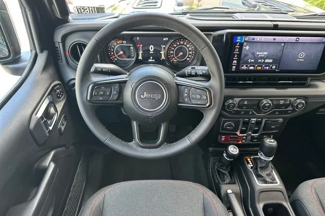 Used 2025 Black Jeep Rubicon image 13