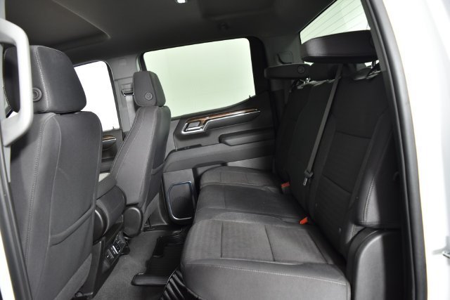 Used 2024 Summit White Chevrolet LT (2FL) image 32