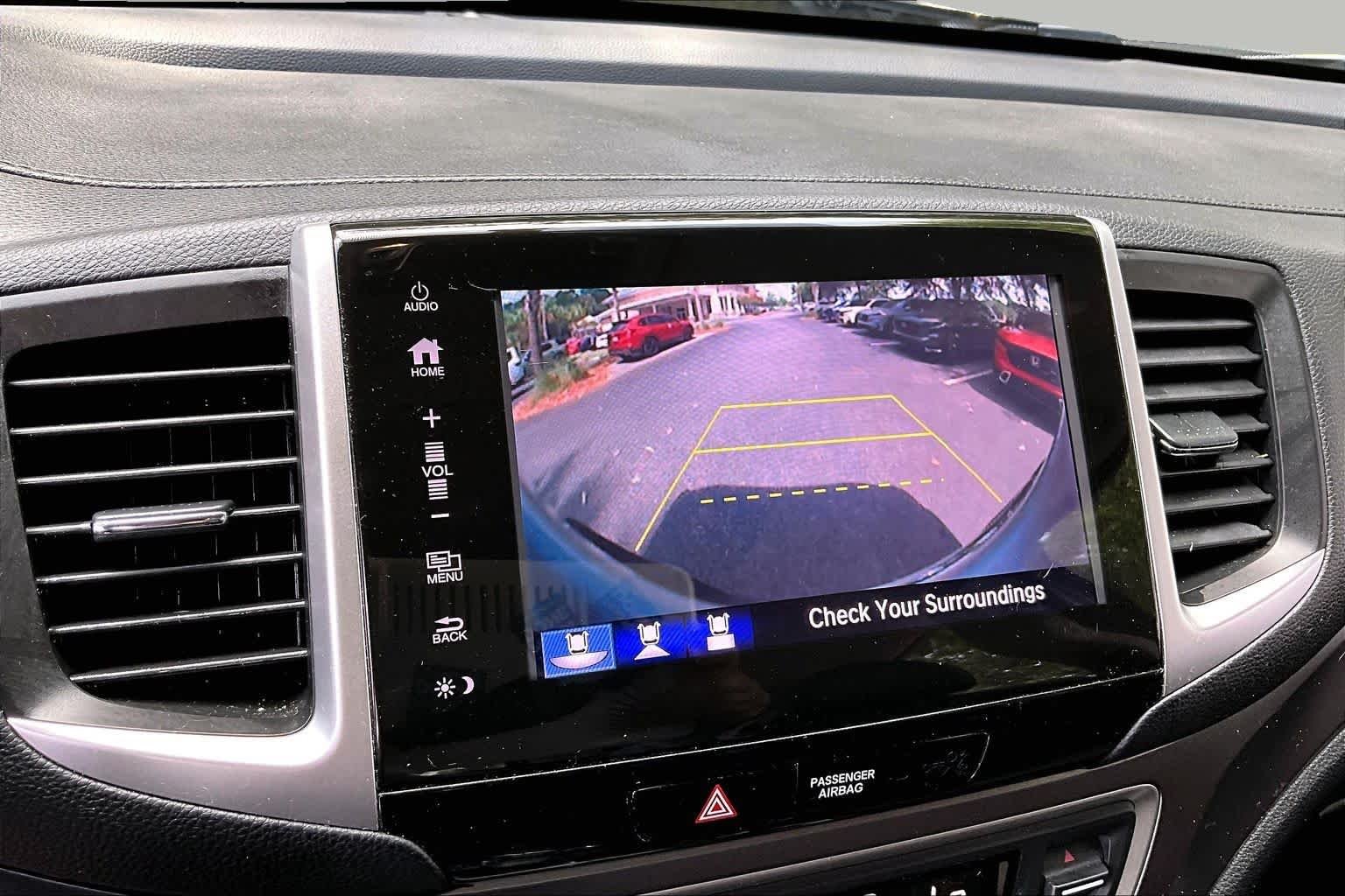 Used 2019 Lunar Silver Metallic Honda RTL-T image 27
