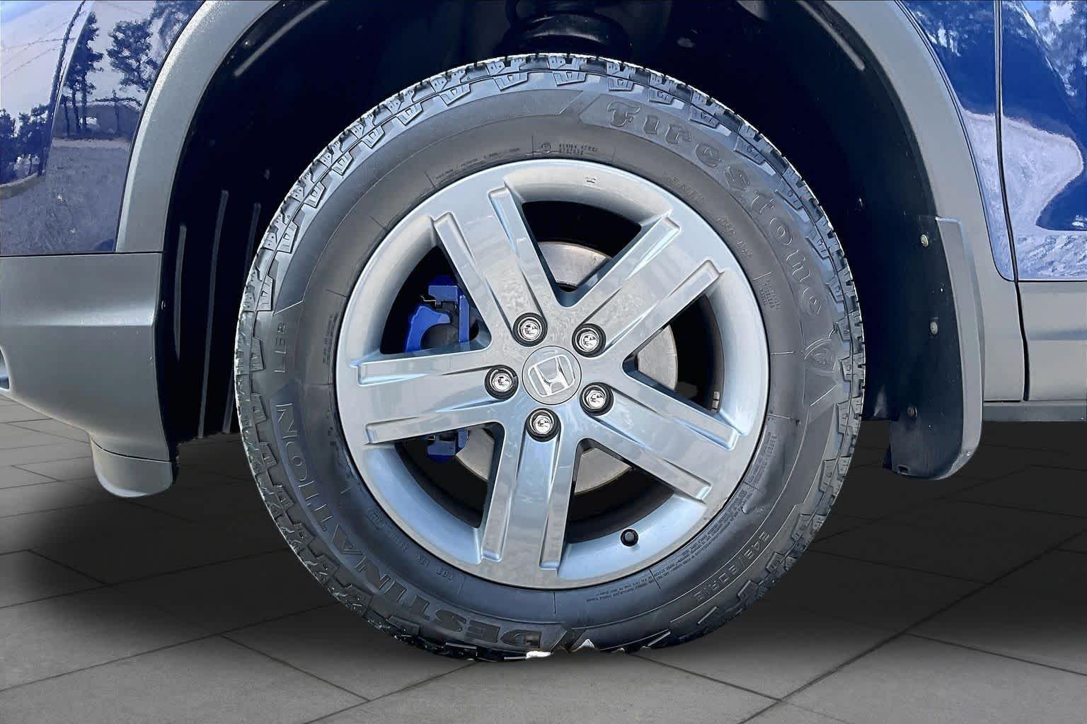 Used 2022 Obsidian Blue Pearl Honda RTL-E image 11