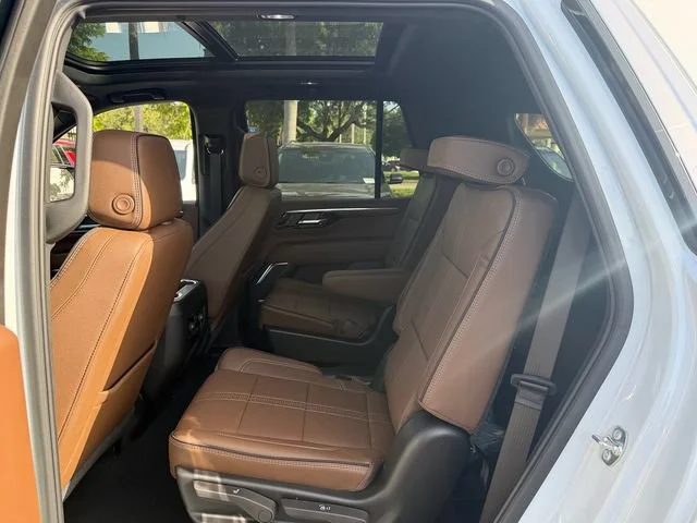 New 2026 Polar White Tricoat Chevrolet High Country image 8