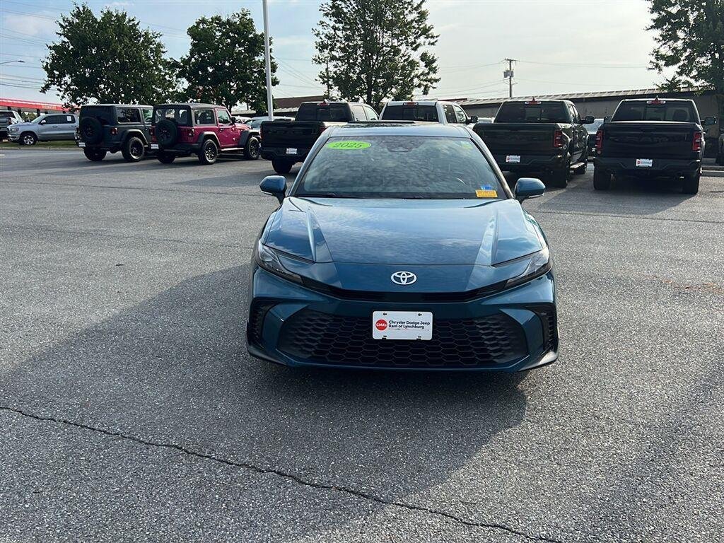 Used 2025 Ocean Gem Toyota SE image 8