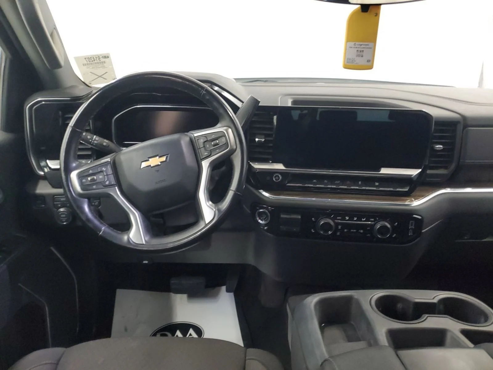 Used 2023 White Chevrolet LT image 3