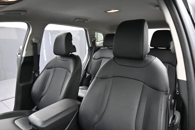 2023 Kia Sportage EX - Photo 30