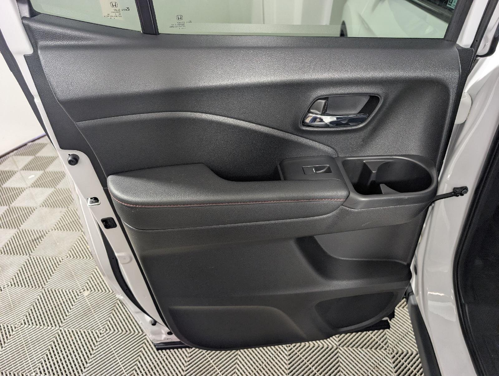 2024 Honda Ridgeline Black Edition - Photo 31