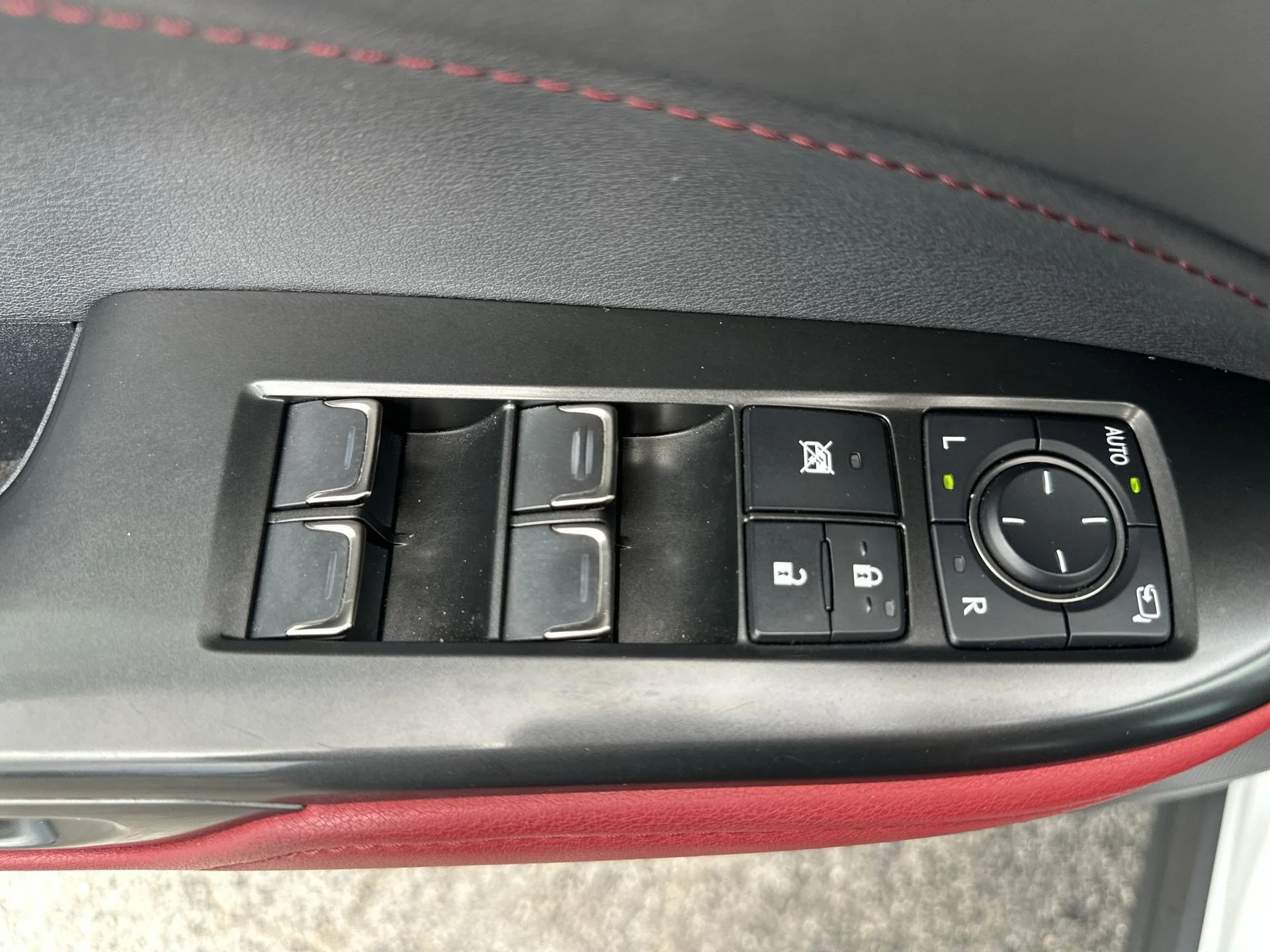 Used 2022 Ultra White Lexus NX 350 F SPORT Handling image 15