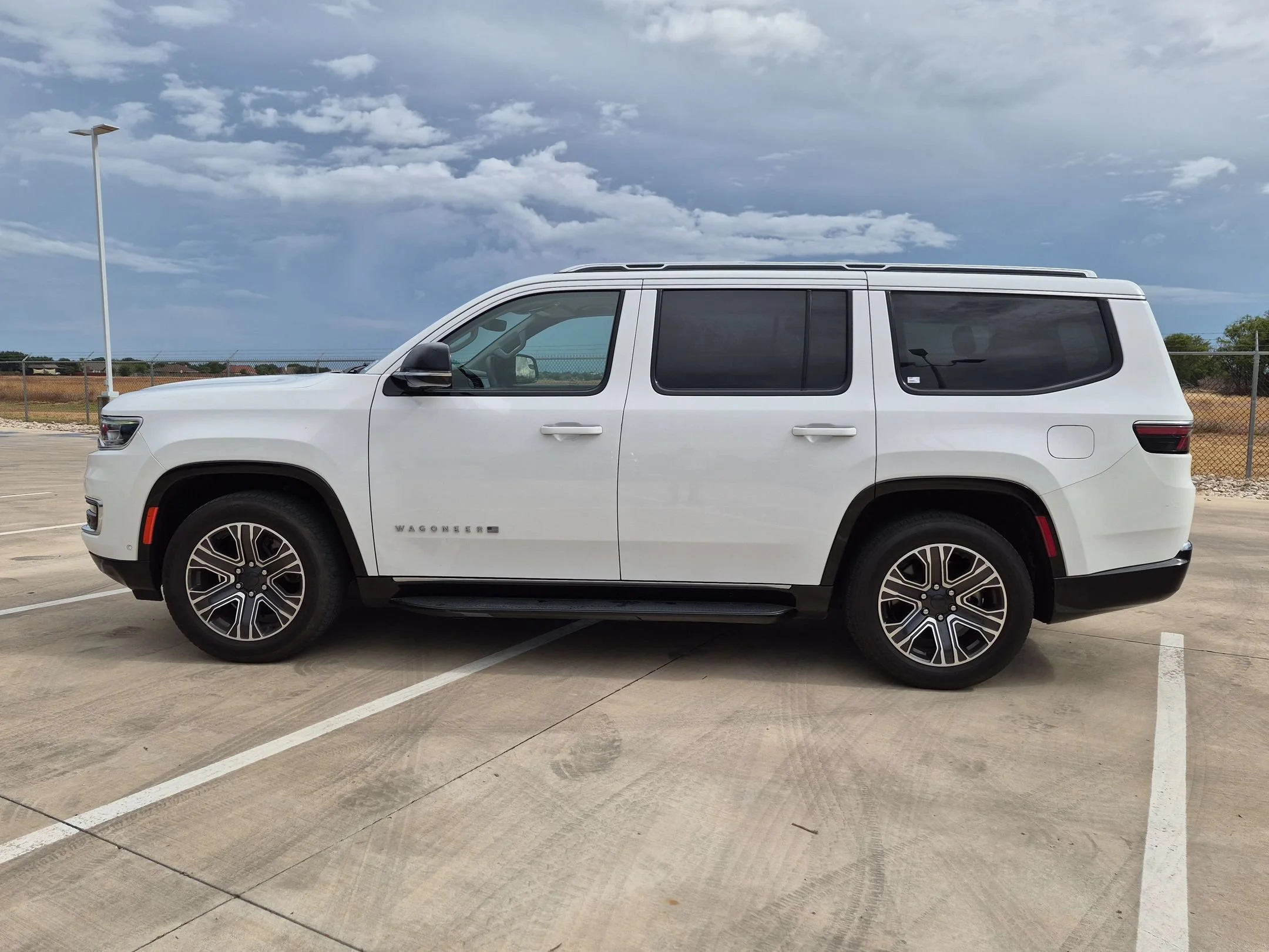 Used 2024 White Jeep Series II image 6