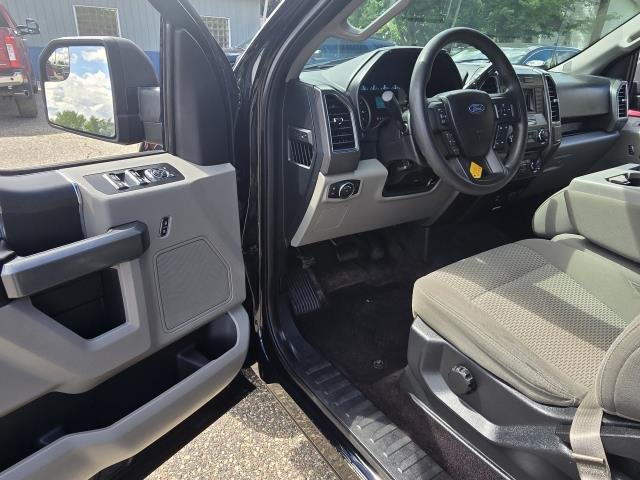 Used 2017 Shadow Black FORD XLT image 13
