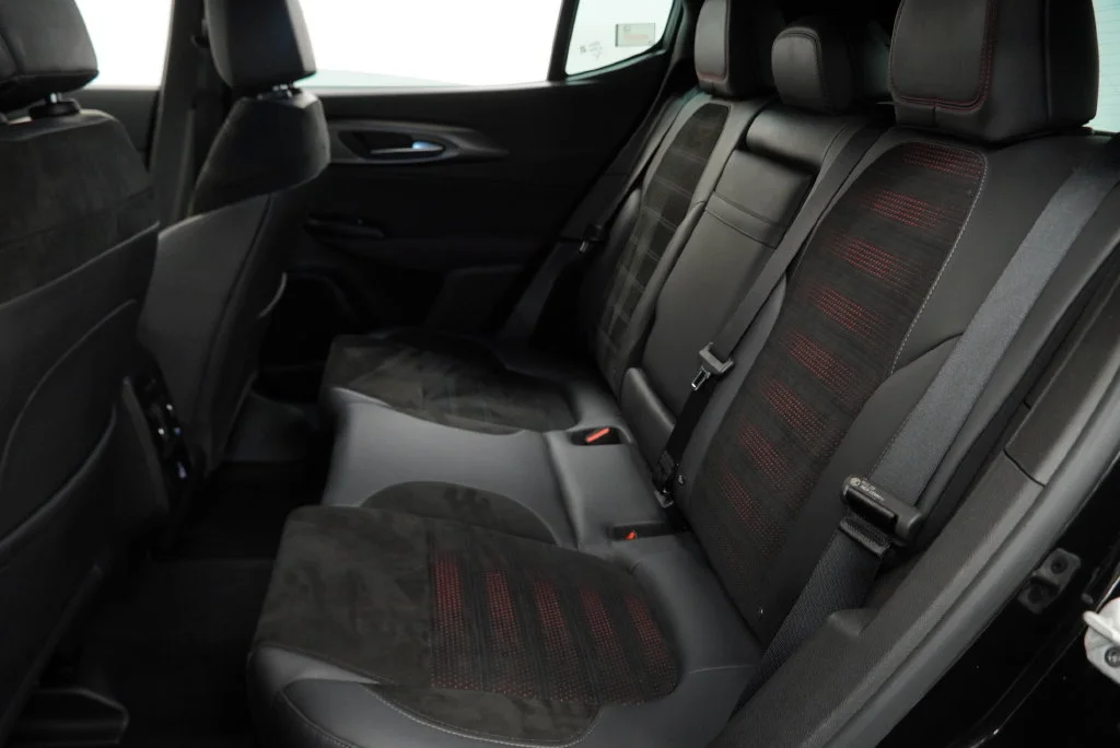 Used 2024  Dodge GT image 5