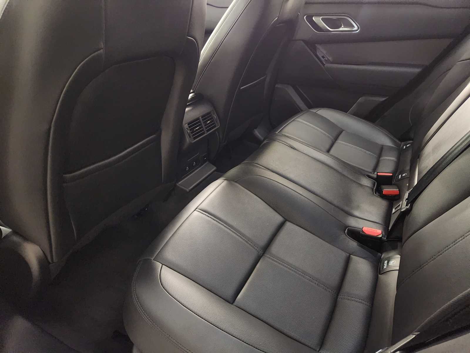 Used 2026 Fuji White Land Rover S image 27