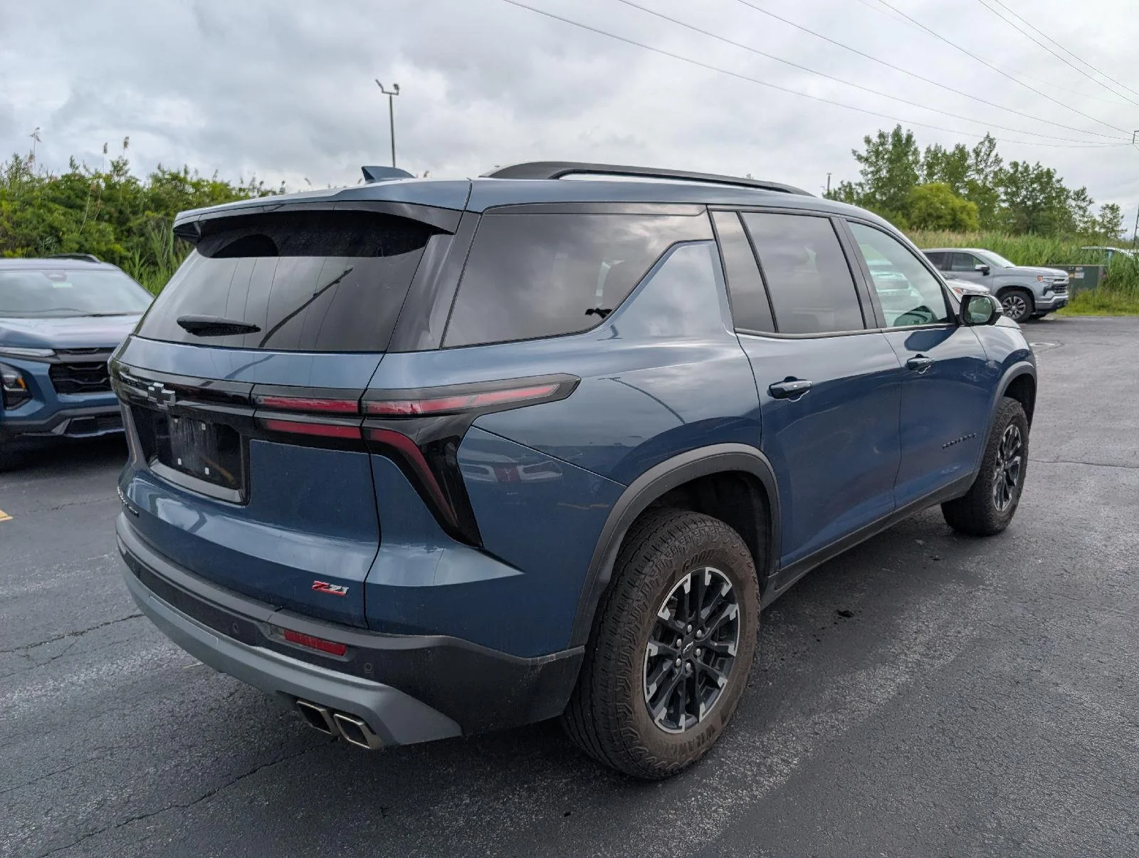 Used 2024 Lakeshore Blue Metallic Chevrolet Z71 image 10