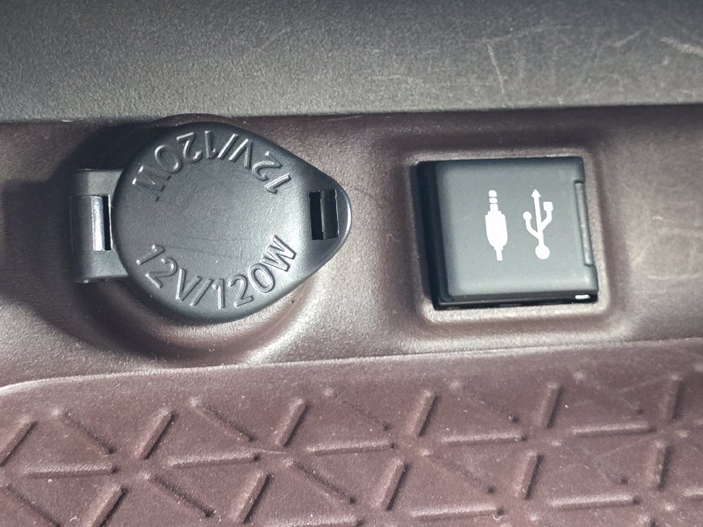 Certified Used 2019 Silver Toyota Limited image 33