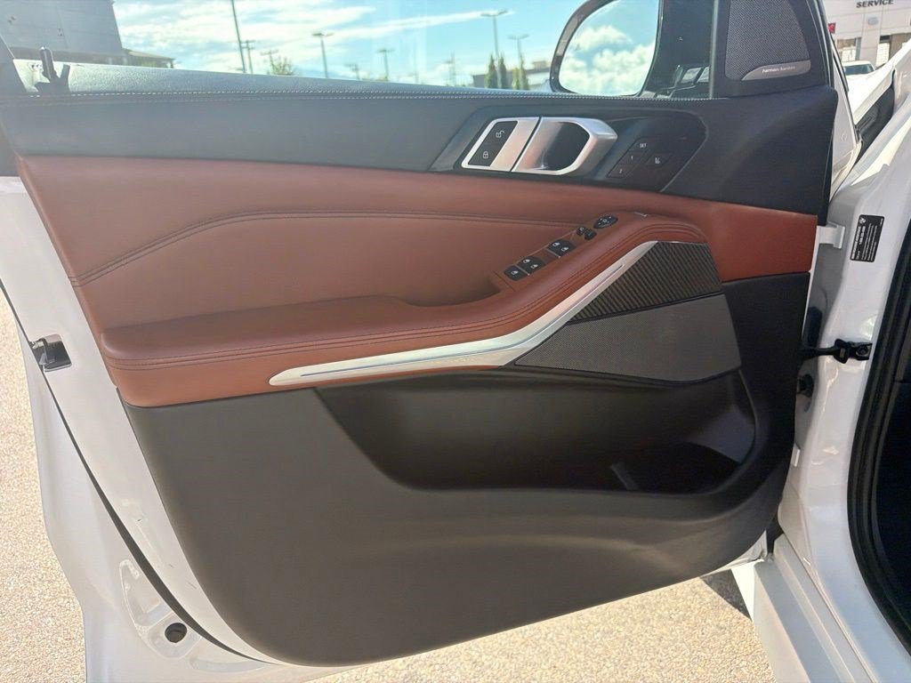 Used 2023 Mineral White Metallic BMW M50i image 14