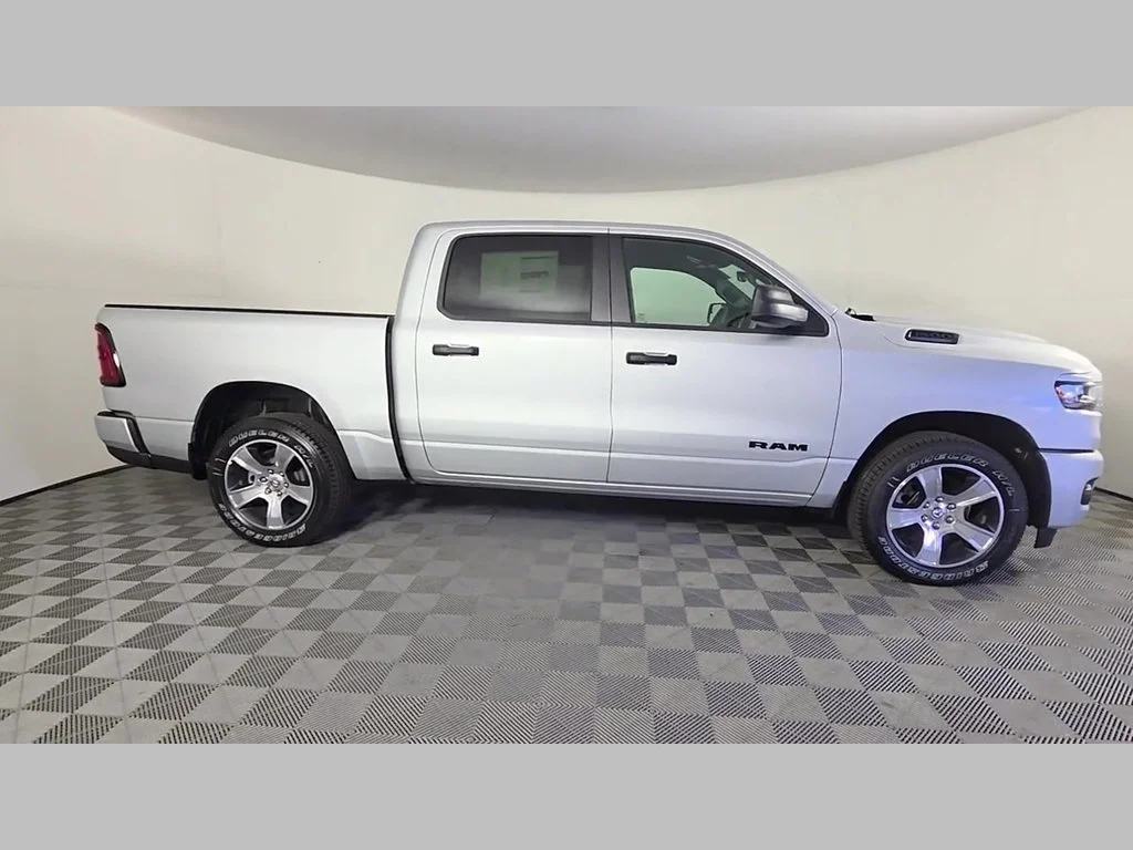 New 2026 Silver Zynith Exterior Paint RAM Express image 23