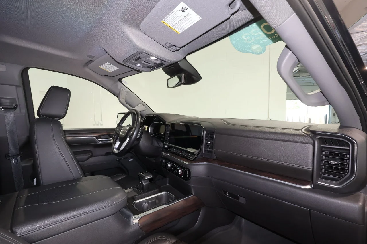 2023 GMC Sierra 1500 SLT - Photo 29