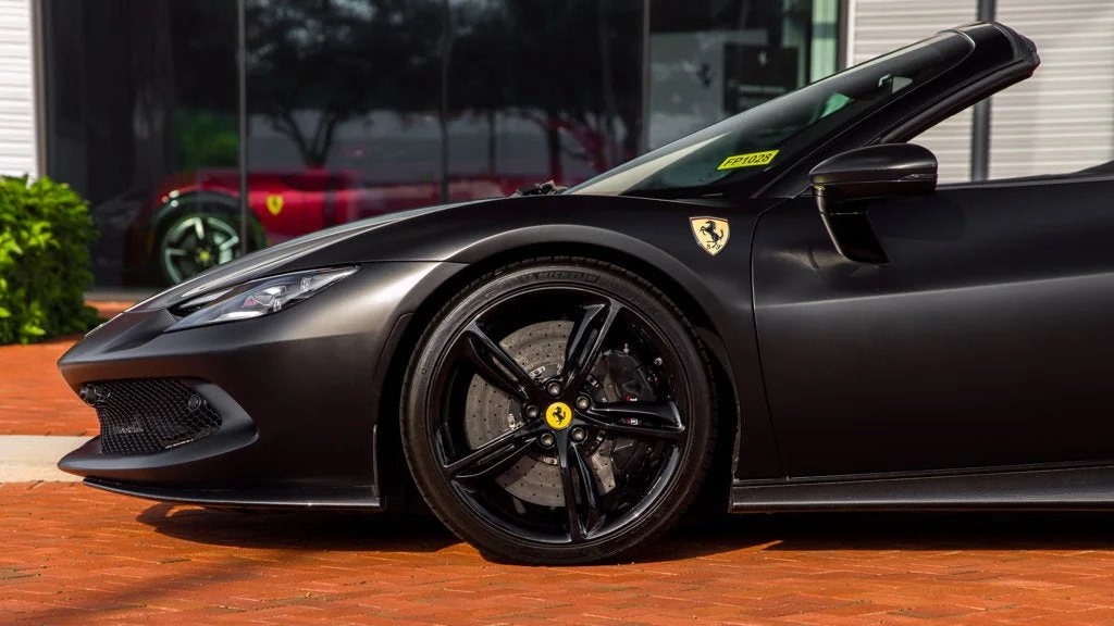 Used 2025 Grigio Scuro Ferrari  image 2