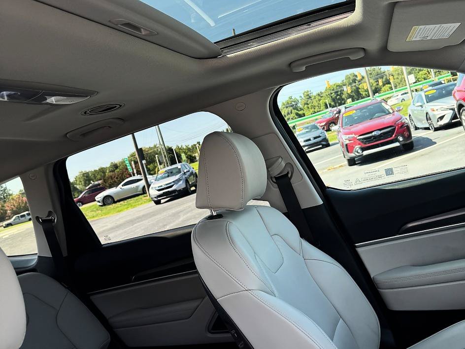 Used 2024 Ebony Black Kia S image 13