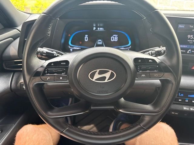 Used 2025 Intense Blue Hyundai SEL Sport image 17