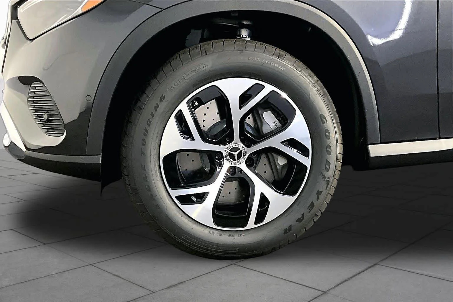 New 2027 Graphite Grey Metallic Mercedes-Benz GLC 350e image 17