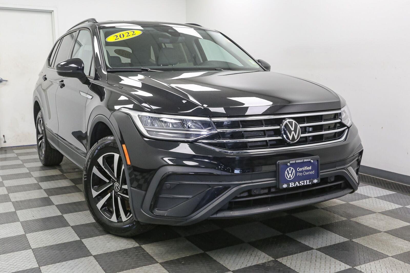 Used 2022 Deep Black Pearl Volkswagen S image 3