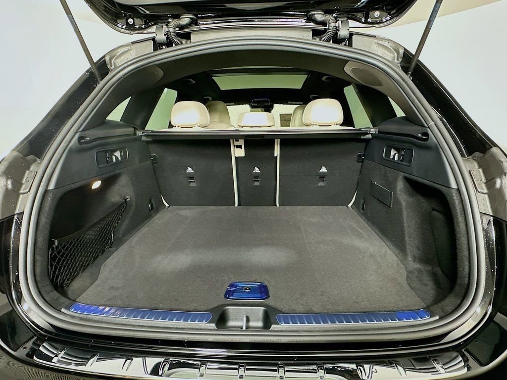 New 2026 Black Mercedes-Benz GLC 300 image 59