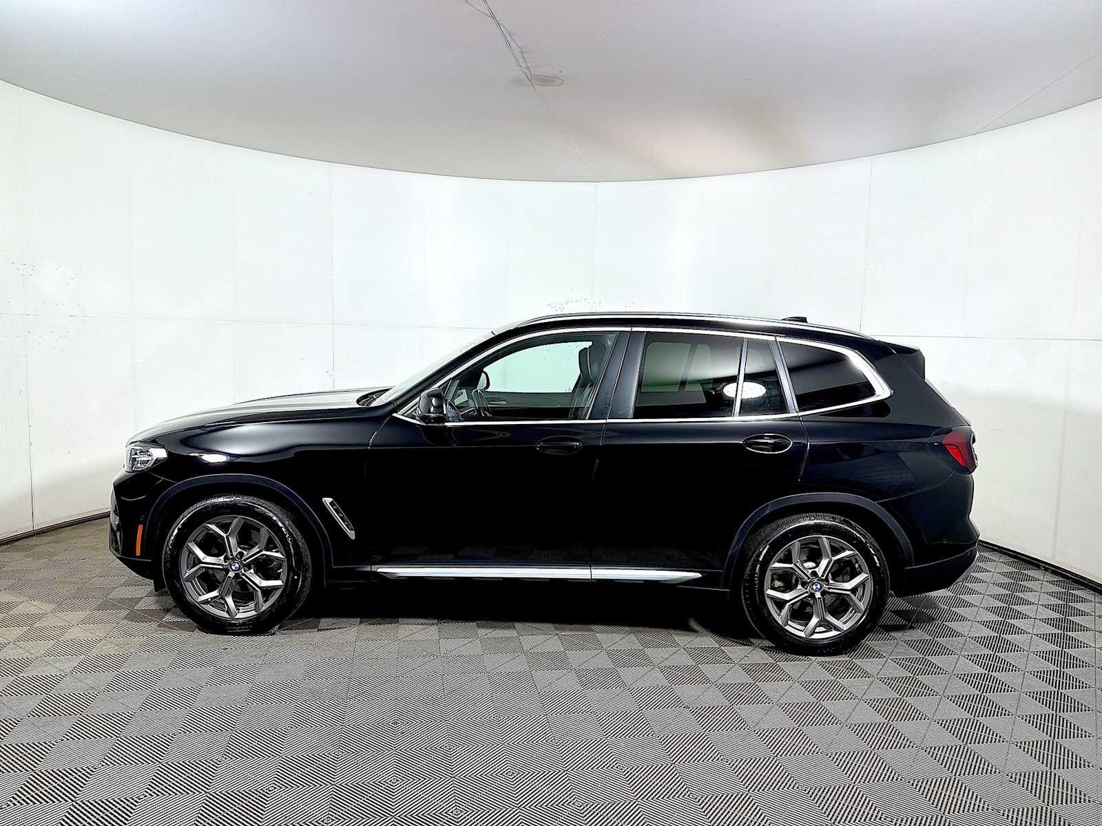 Certified Used 2024 Jet Black BMW xDrive30i image 4