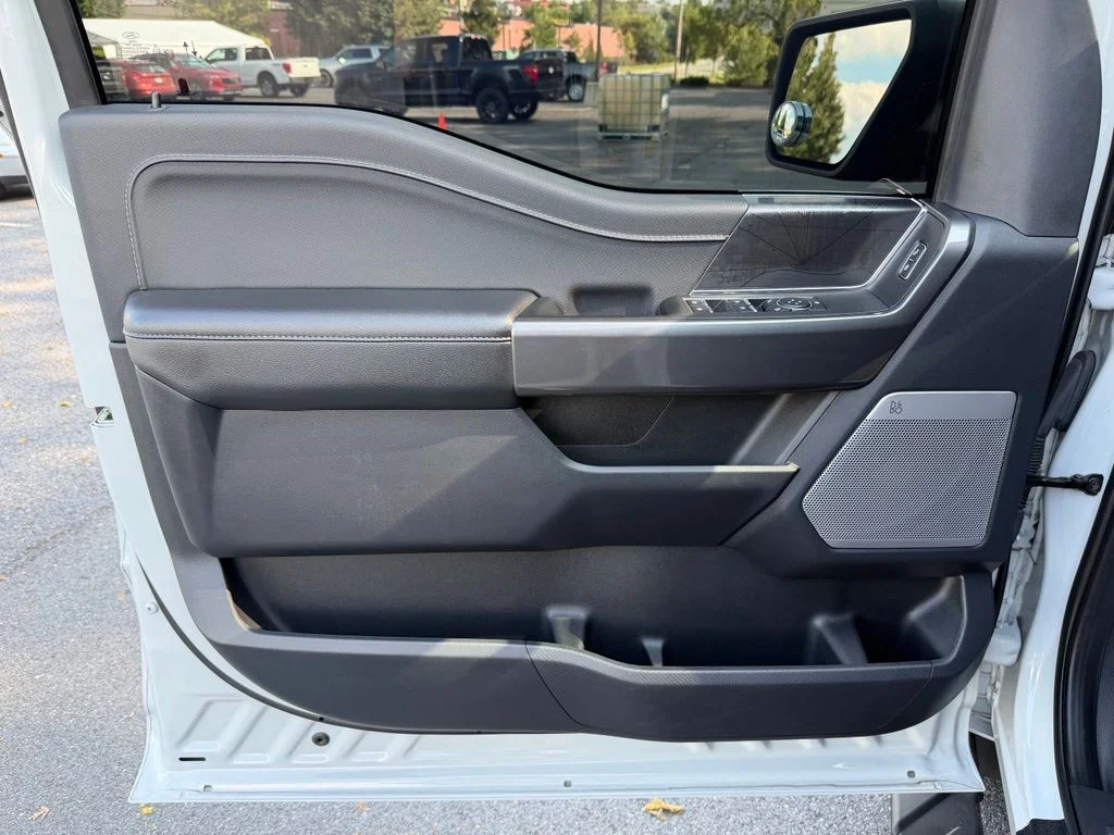 Used 2023 White Ford XLT image 13