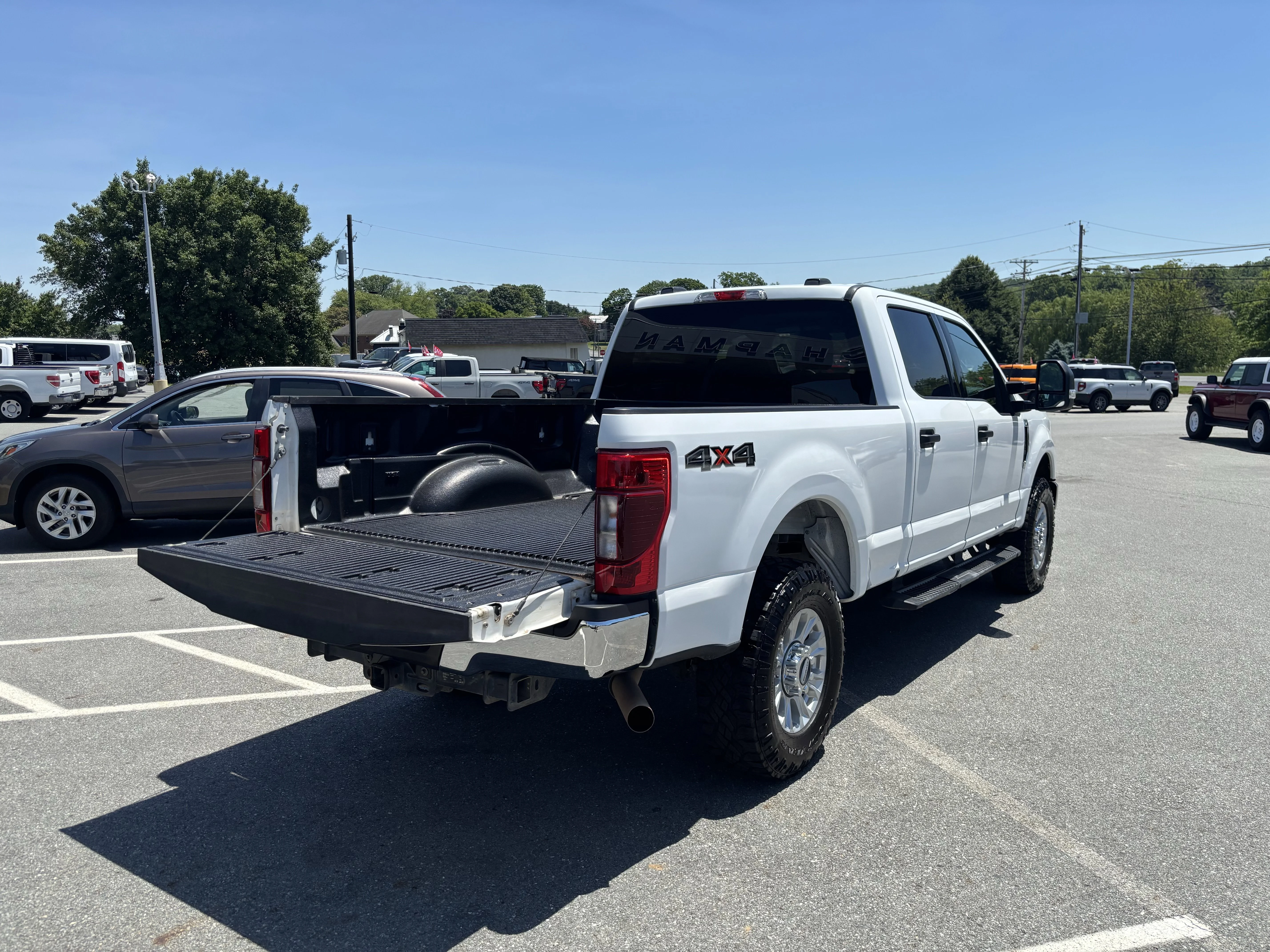 Used 2022 Oxford White Ford XLT image 31
