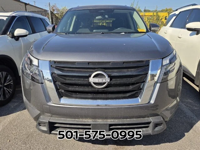 Used 2025 Gray Nissan SV image 6