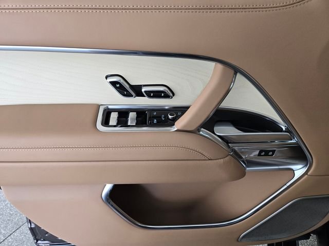 New 2026 Tourmaline Brown in Satin finish Land Rover SV image 21
