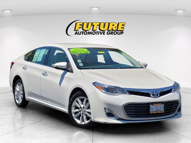 2015 Toyota Avalon XLE's photo