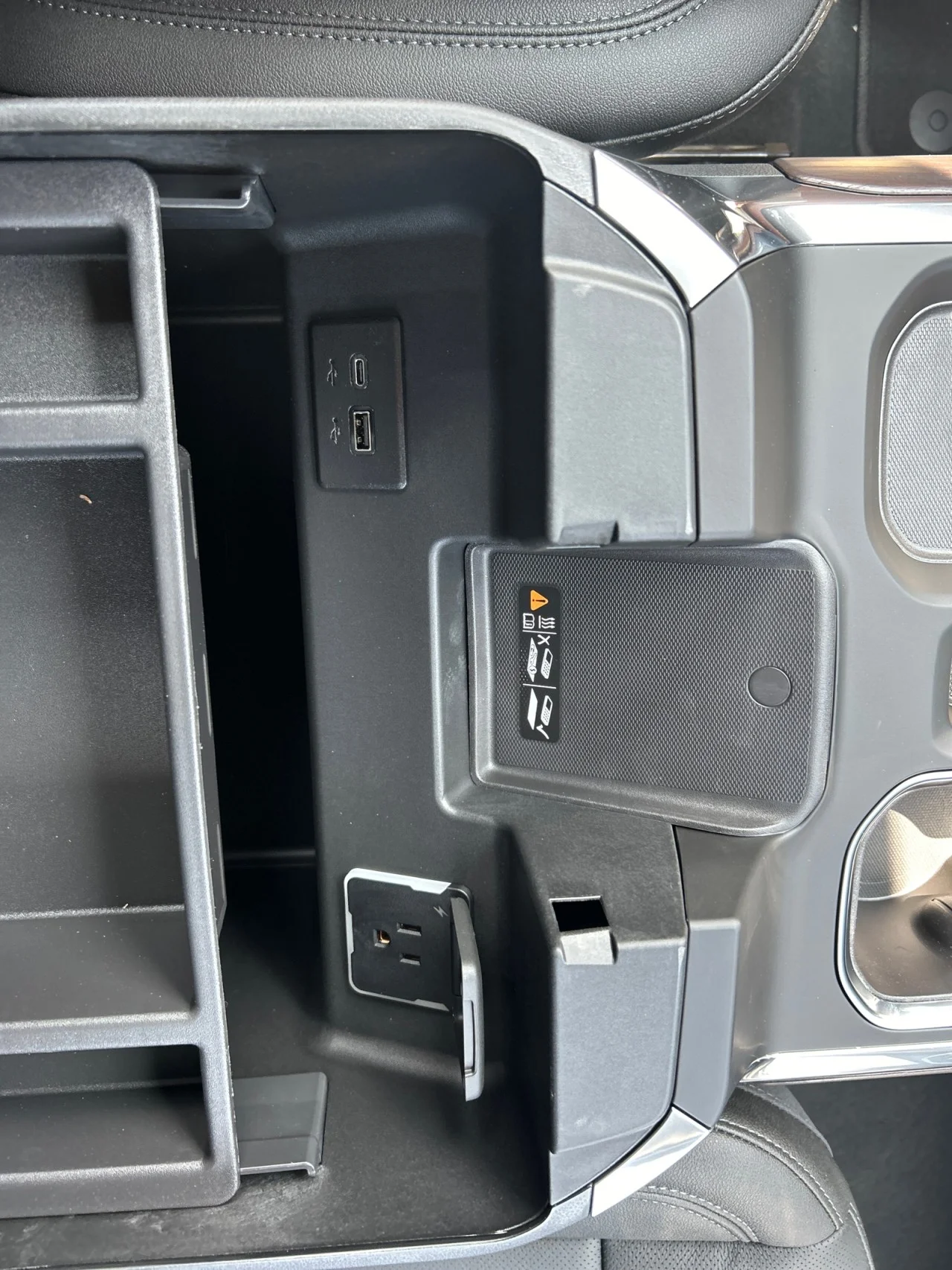 2026 GMC Sierra 1500 SLT - Photo 15